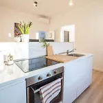 Realkasa Fioravanti B Apartment *