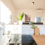 Realkasa Fioravanti B Apartment *
